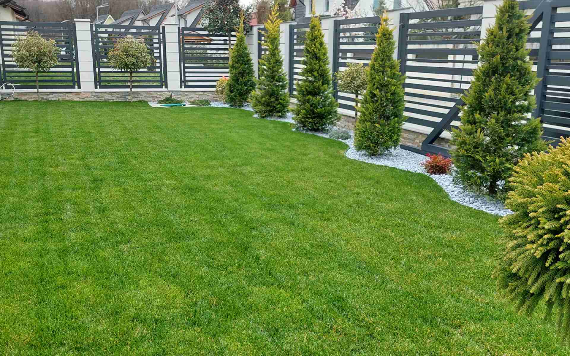 Hidrogarden - Intretinere gradini si spatii verzi